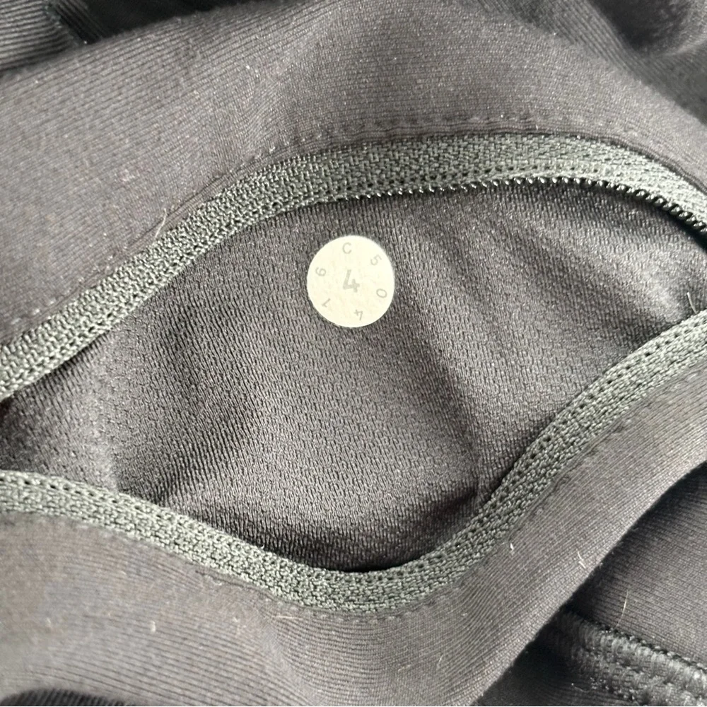 lululemon Leggings black 4 with Silver Accents running activewear pants